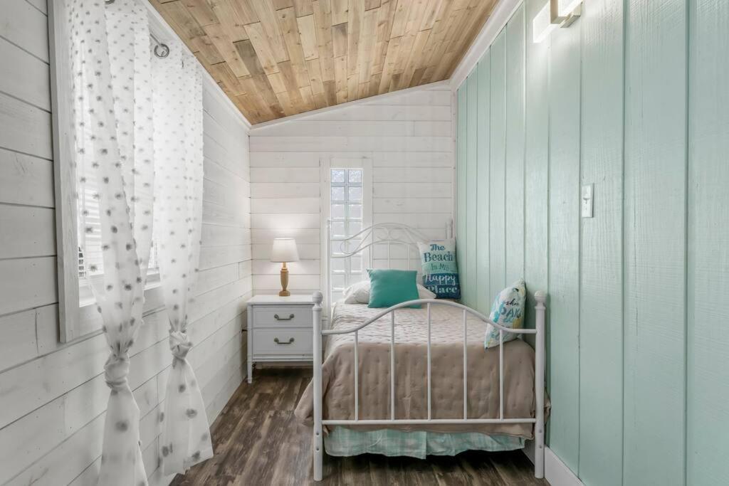 New! Steps To White Sand Beaches! Pool & Grill! 2Br 2Ba Panama City Beach Ngoại thất bức ảnh